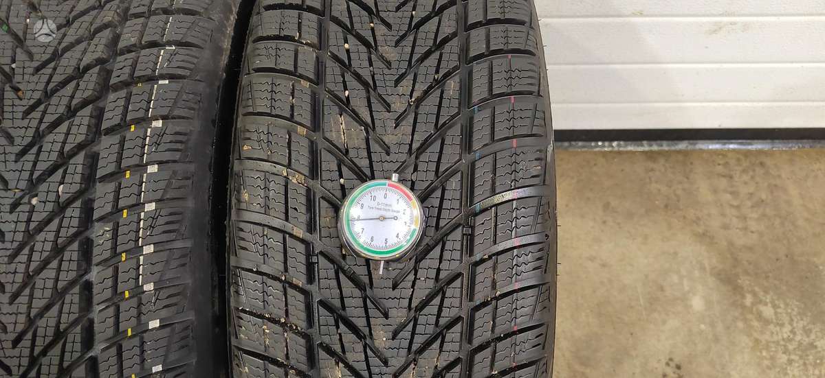 Goodyear Ultra Grip  Performance 3, winter 225/55 R17
