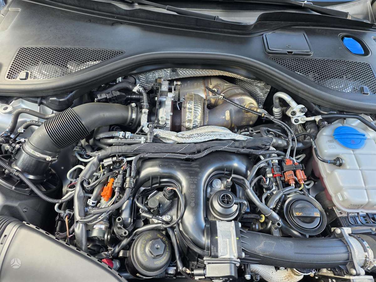 Audi A6, 3.0 l., Седан