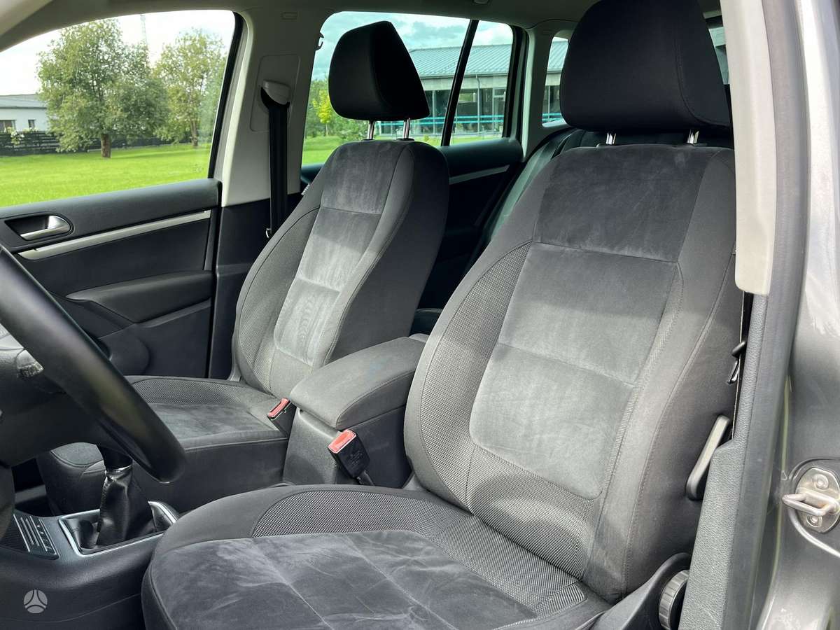 Volkswagen Tiguan - 9