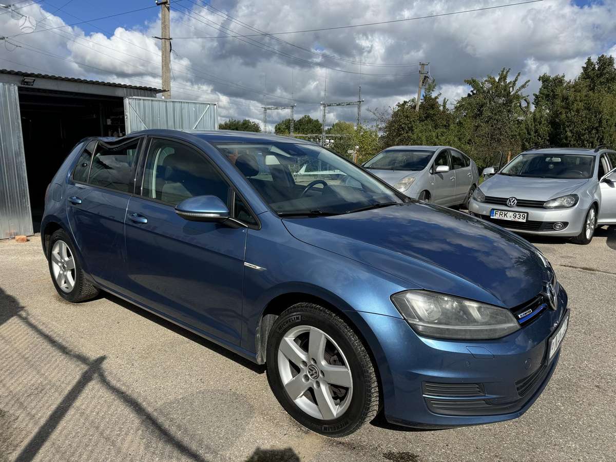 Volkswagen Golf - 7