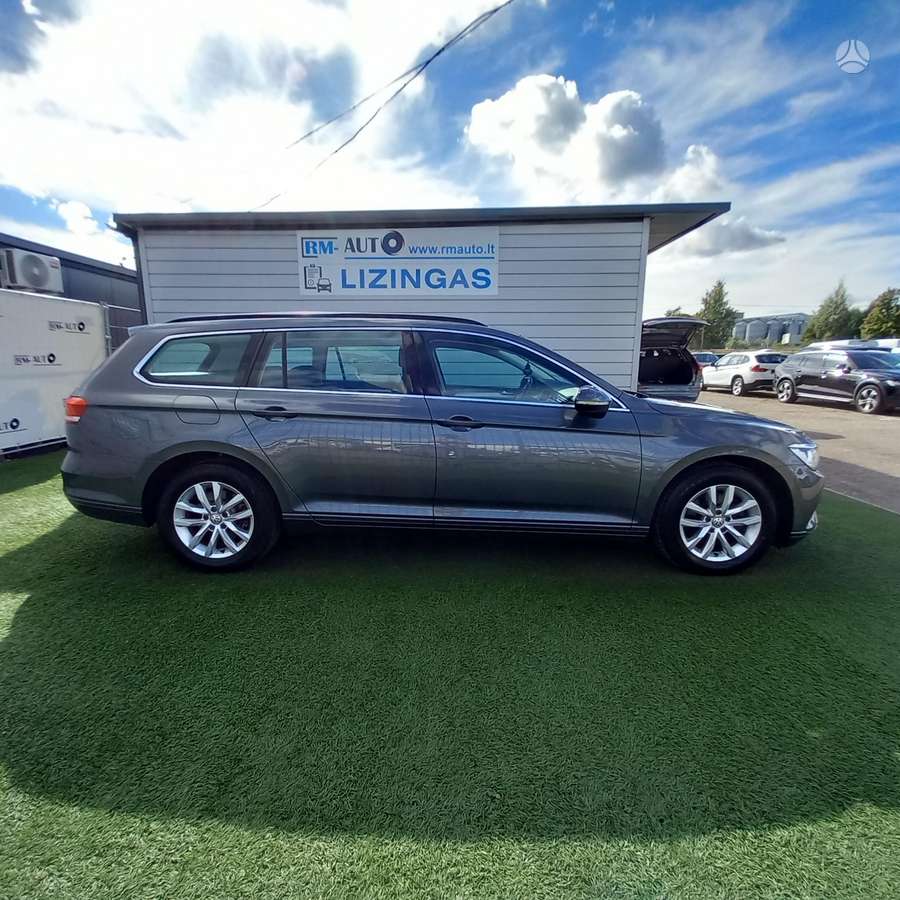 Volkswagen Passat - 4