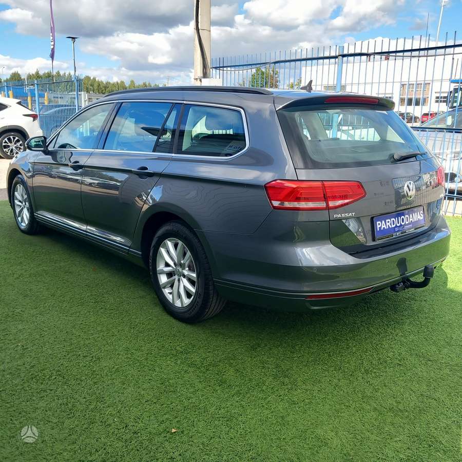 Volkswagen Passat - 6