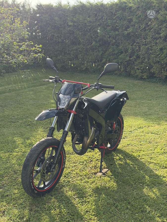 Derbi Senda 50cc, supermoto