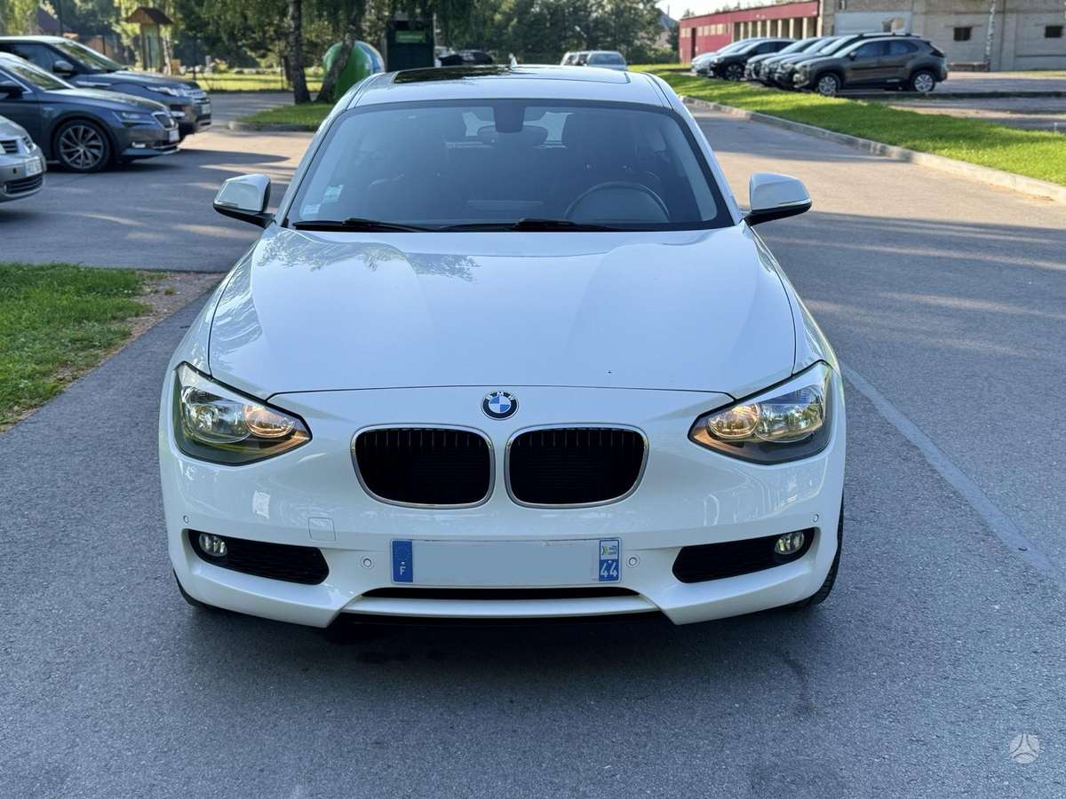 BMW 118, 2.0 l., Хэтчбек