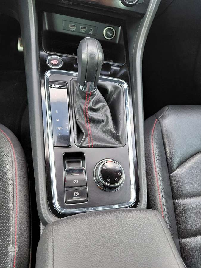 Seat Ateca, 2.0 l., Внедорожник / Кроссовер