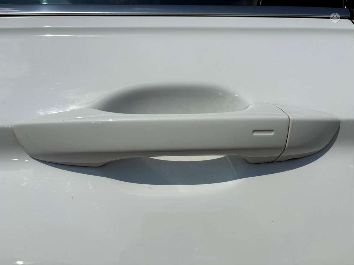 Volkswagen Tiguan Allspace - 9