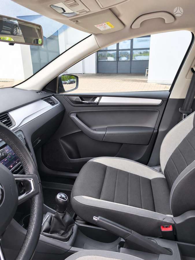 Škoda Rapid - 6