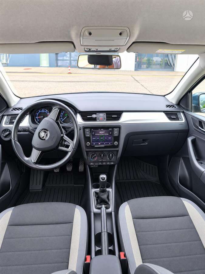 Škoda Rapid - 8