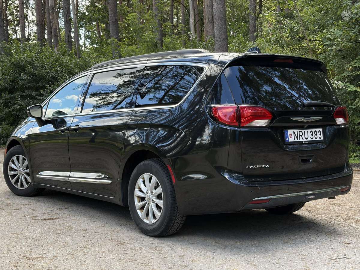 Chrysler Pacifica, 3.6 l., Минивэн