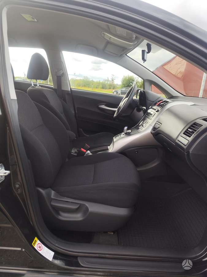 Toyota Auris - 9