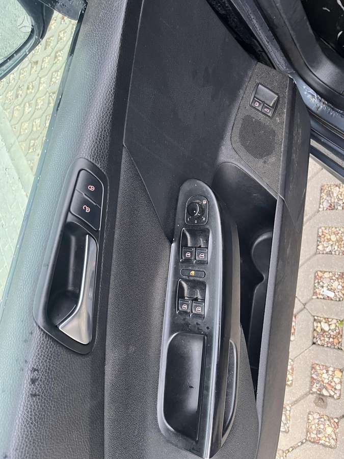 Volkswagen Passat - 3