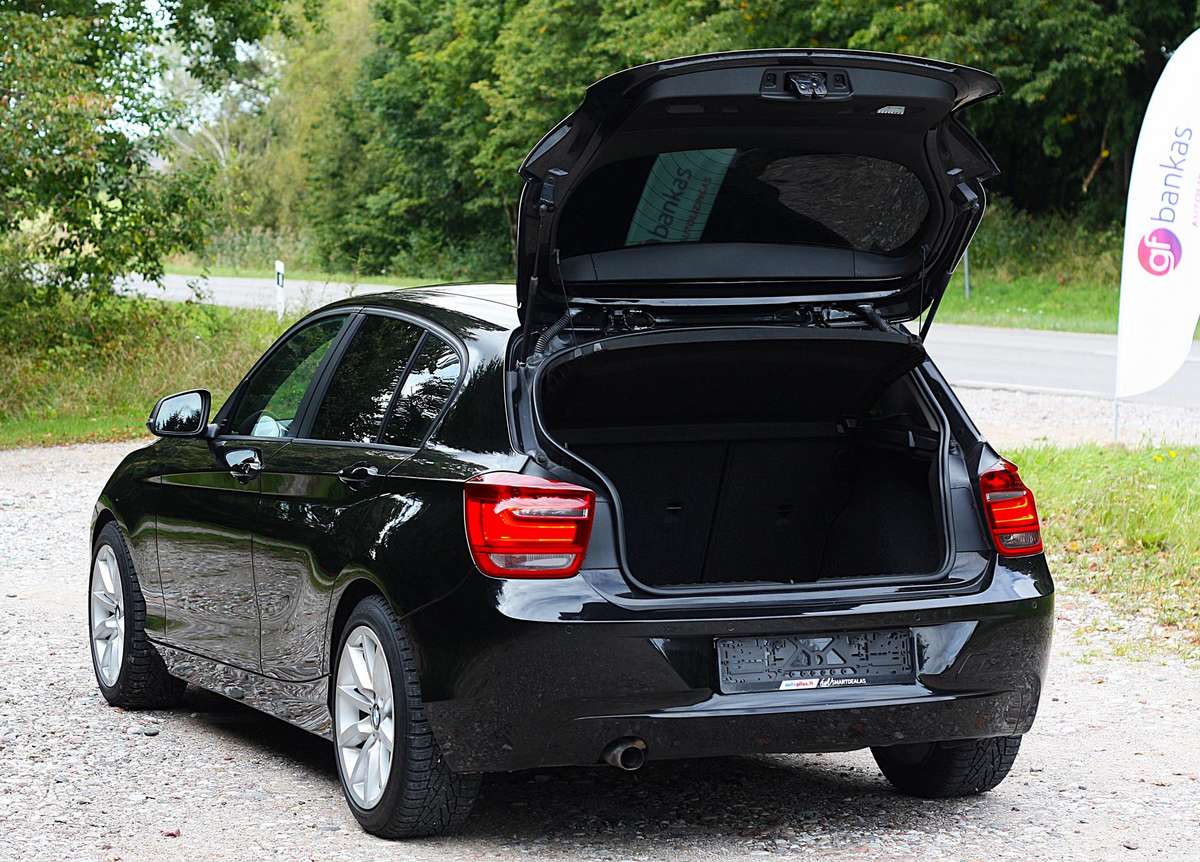 BMW 118, 2.0 l., Хэтчбек