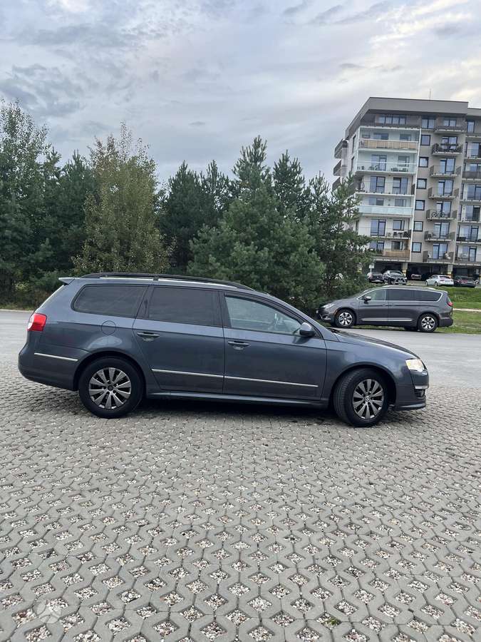 Volkswagen Passat - 11