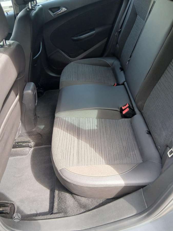Opel Astra - 8