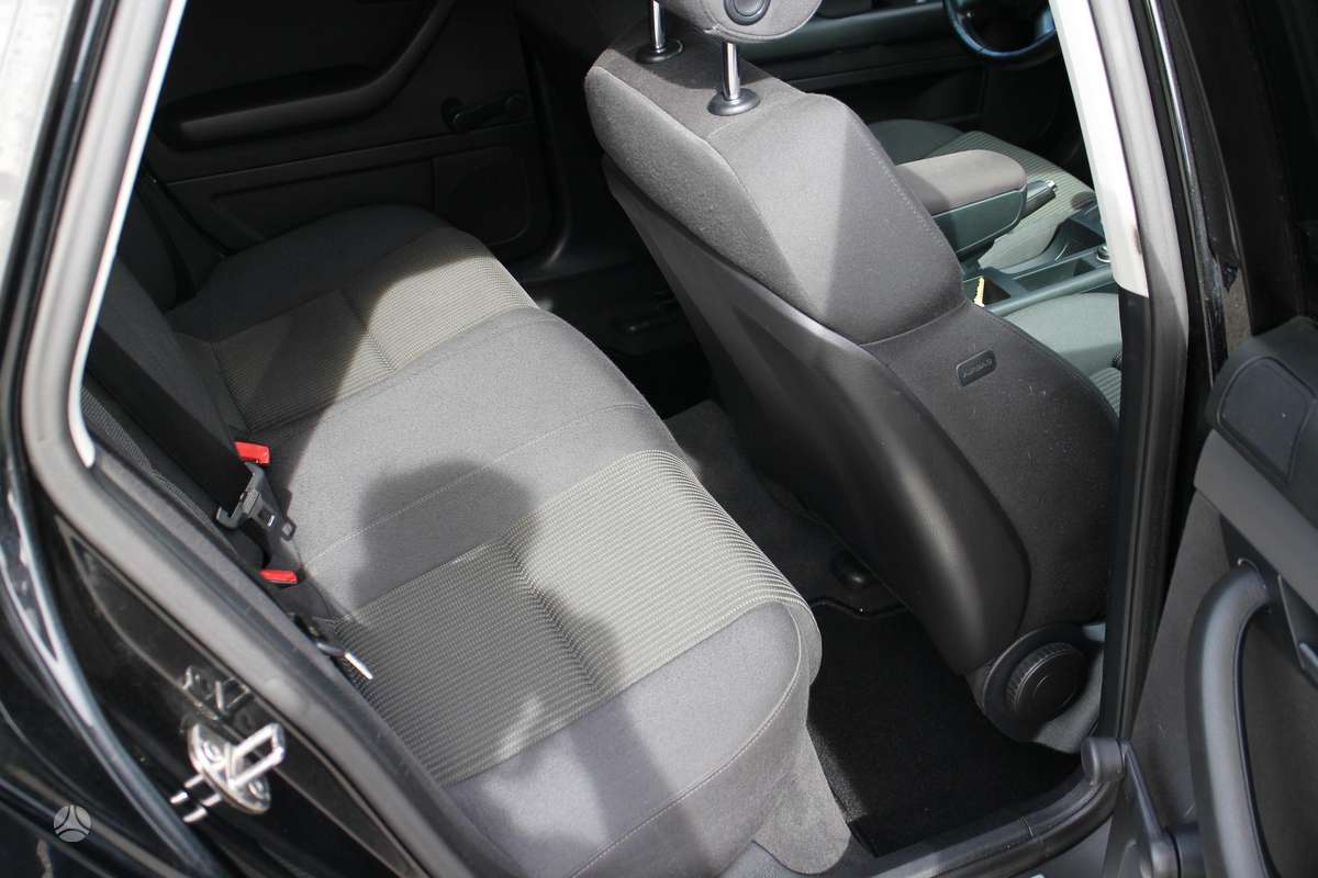 Audi A4, 2.0 l., universalas