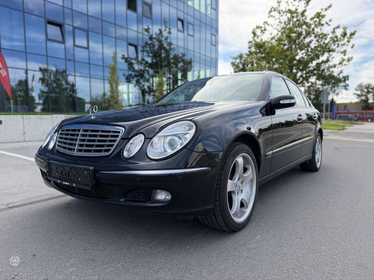 Mercedes-Benz E350 - 3