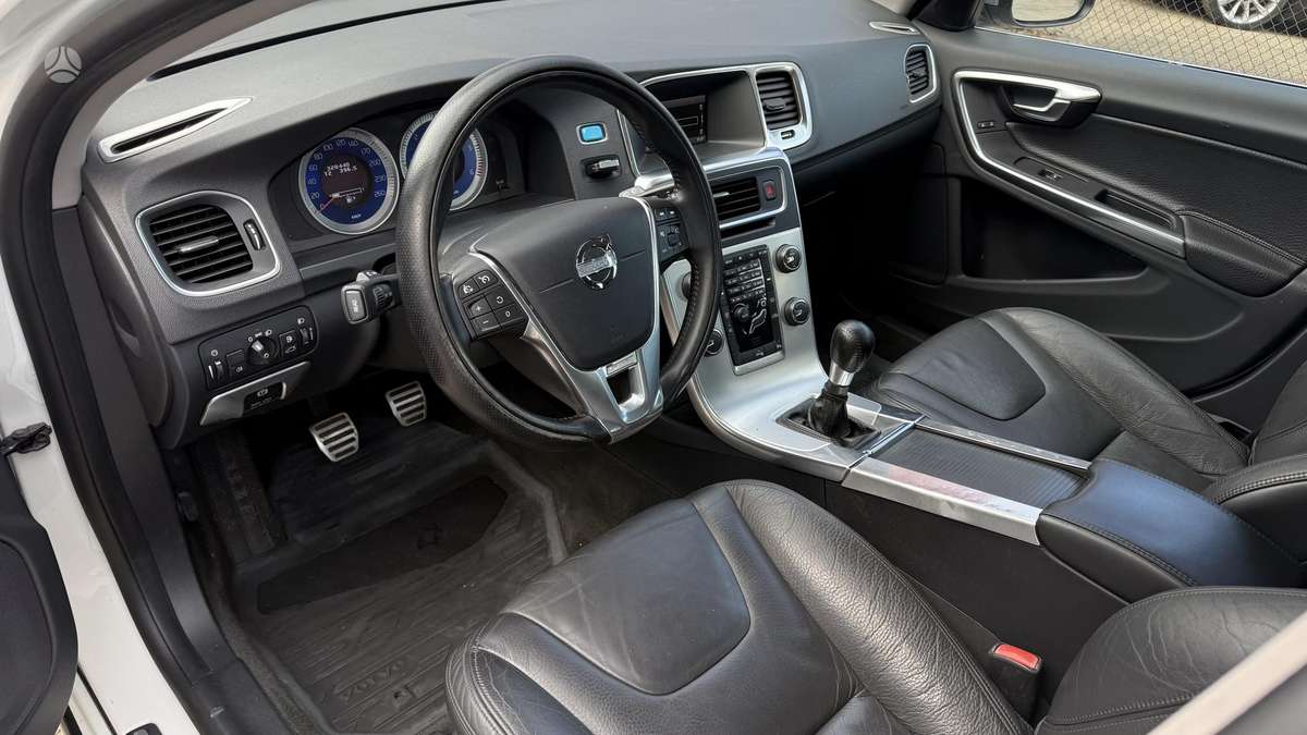 Volvo V60, 1.6 l., wagon