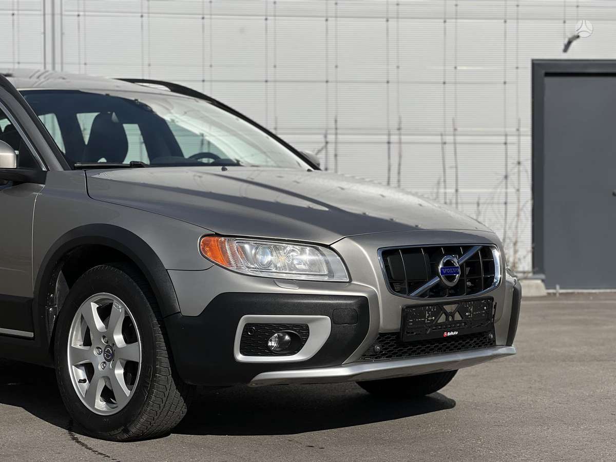 Volvo XC70 - 9