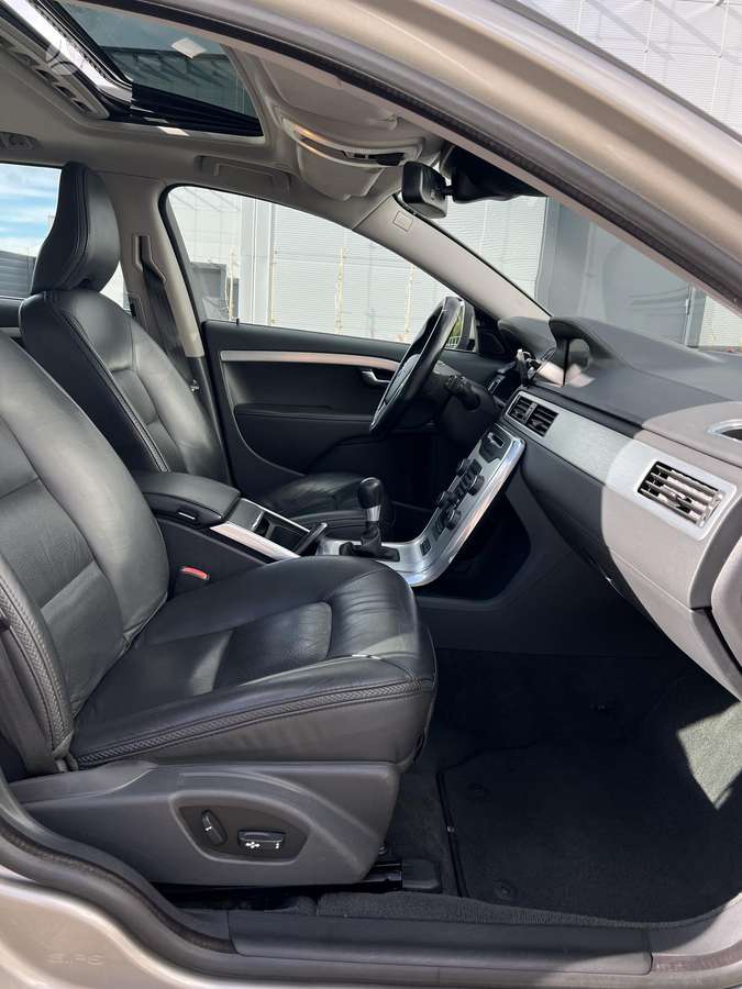 Volvo XC70, 2.4 l., wagon