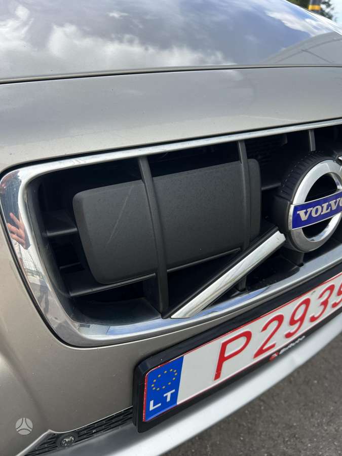 Volvo XC70, 2.4 l., wagon