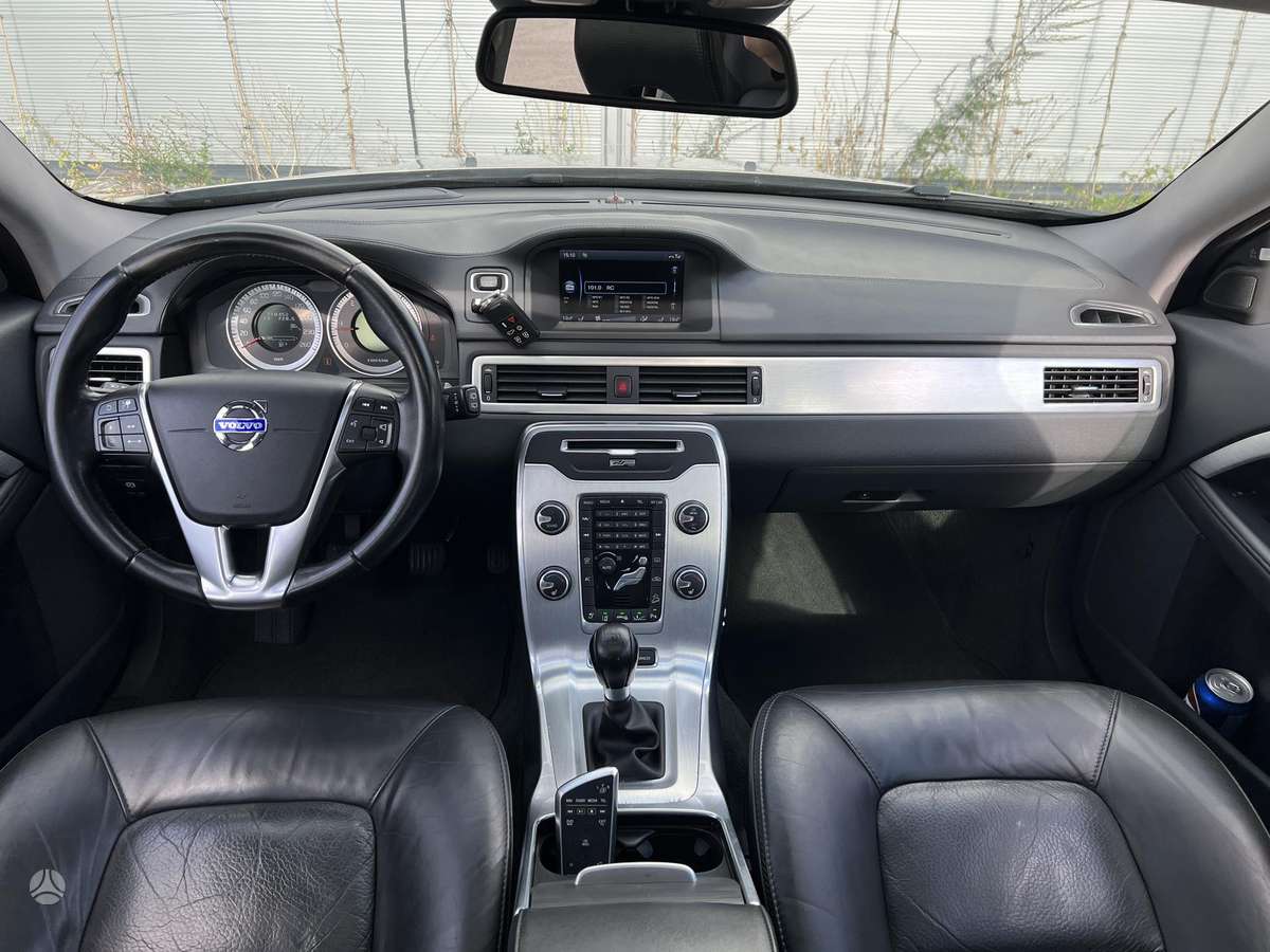 Volvo XC70, 2.4 l., wagon
