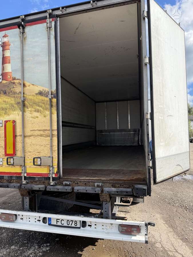 Scania P360, isothermal trucks