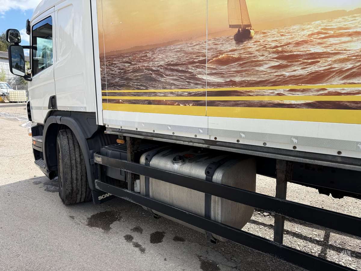 Scania P360, isothermal trucks