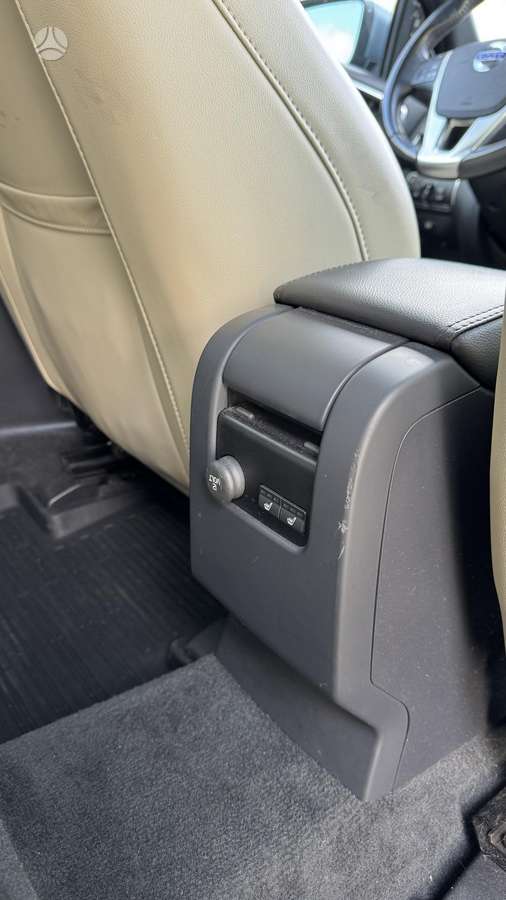 Volvo XC60 - 10