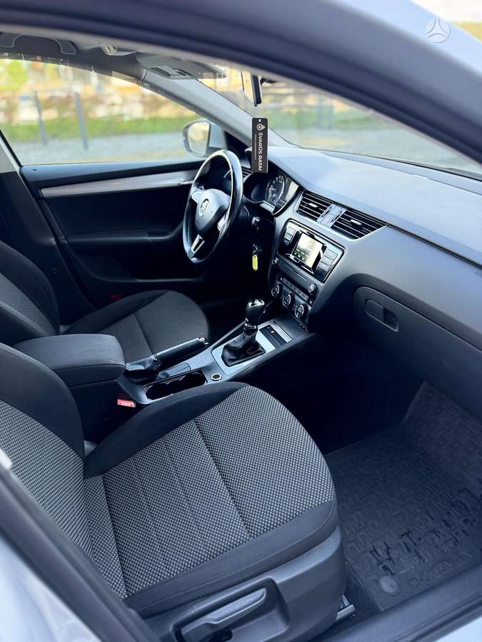 Škoda Octavia - 9