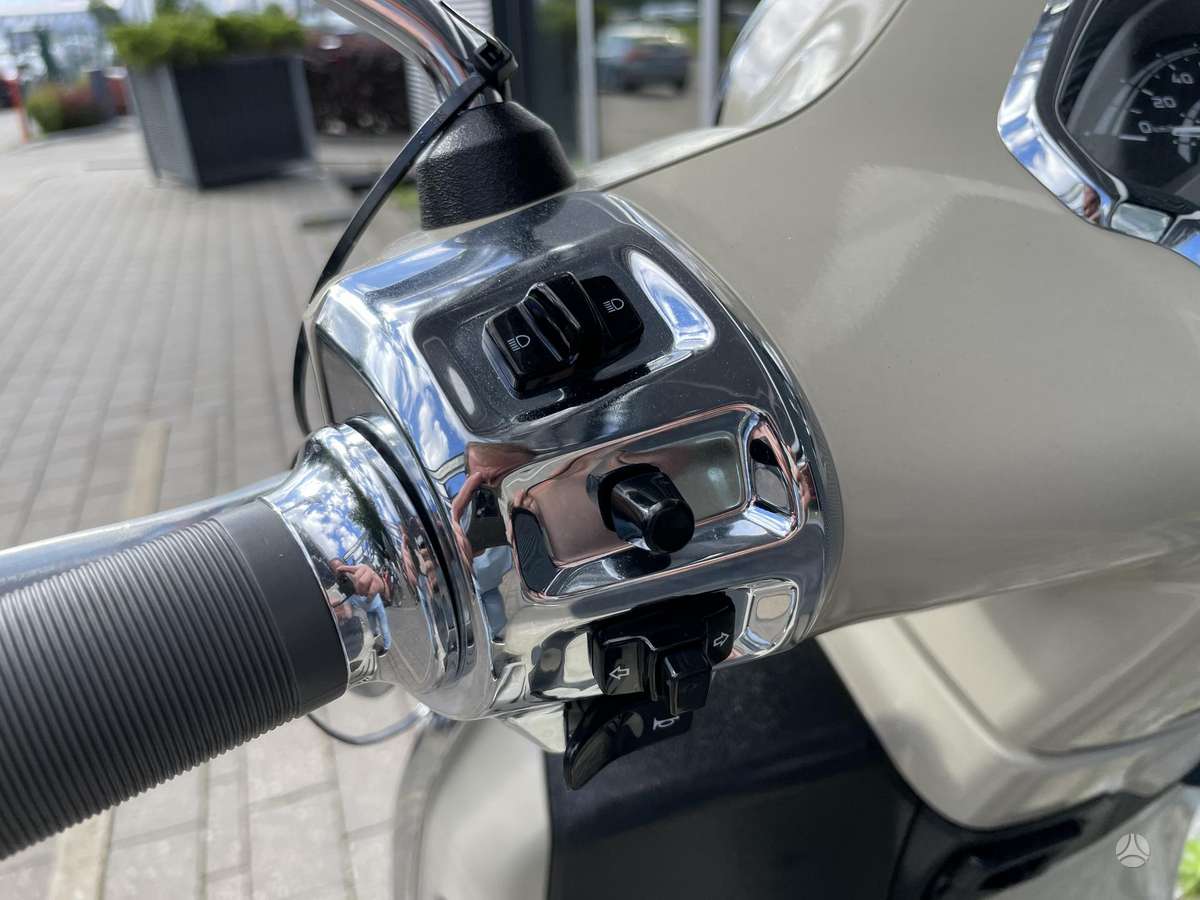 Piaggio Vespa 125cc, мотороллеры / мопеды