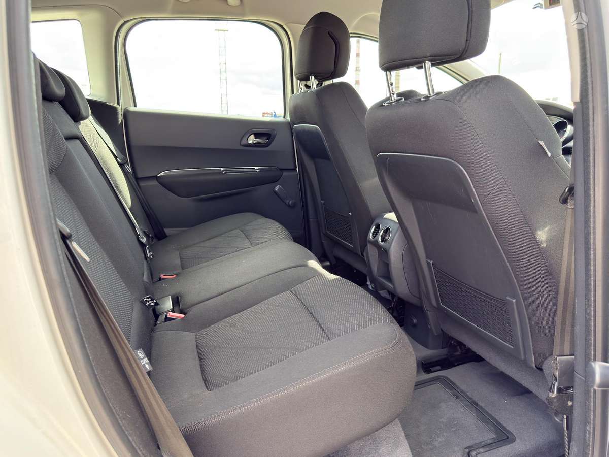 Peugeot 3008 - 9