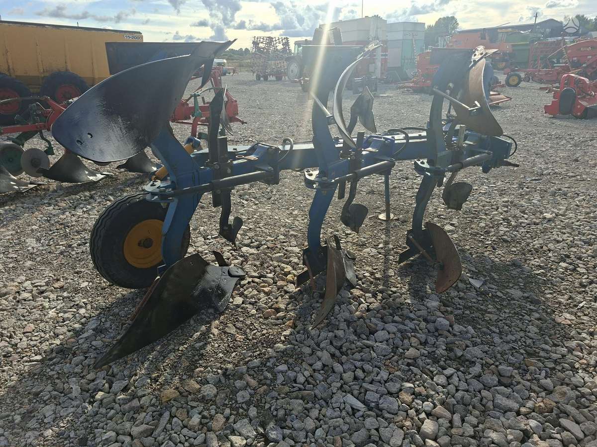 Överum CX390H, ploughs