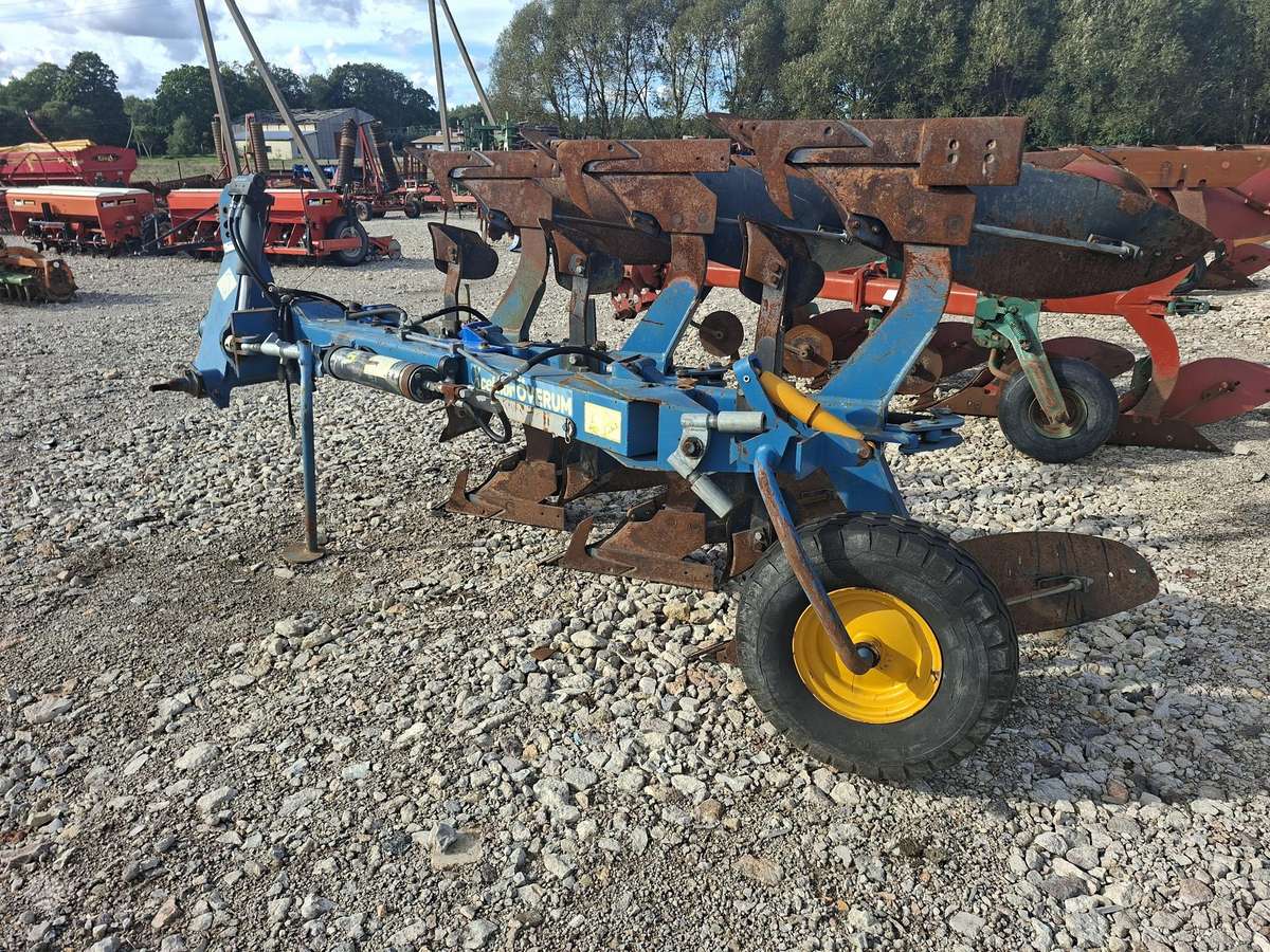 Överum CX390H, ploughs