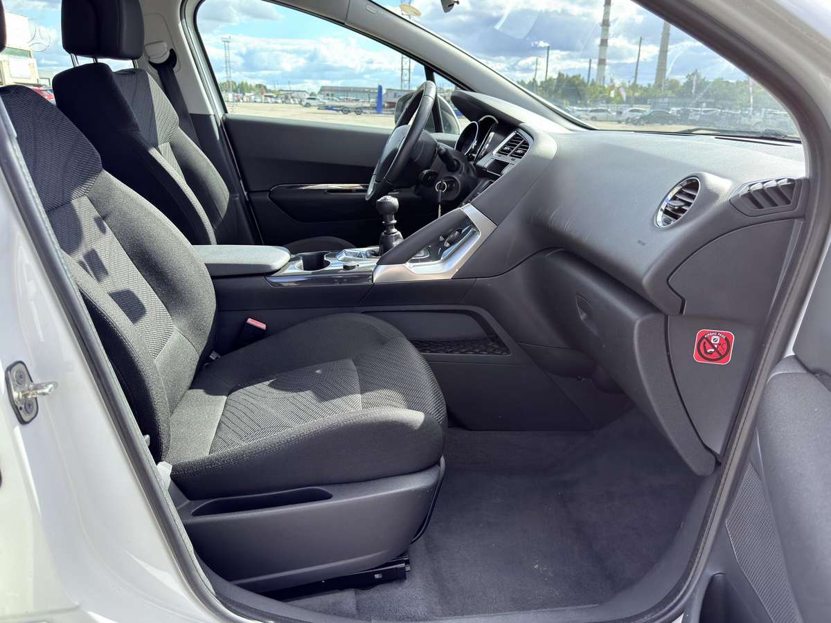 Peugeot 3008 - 11