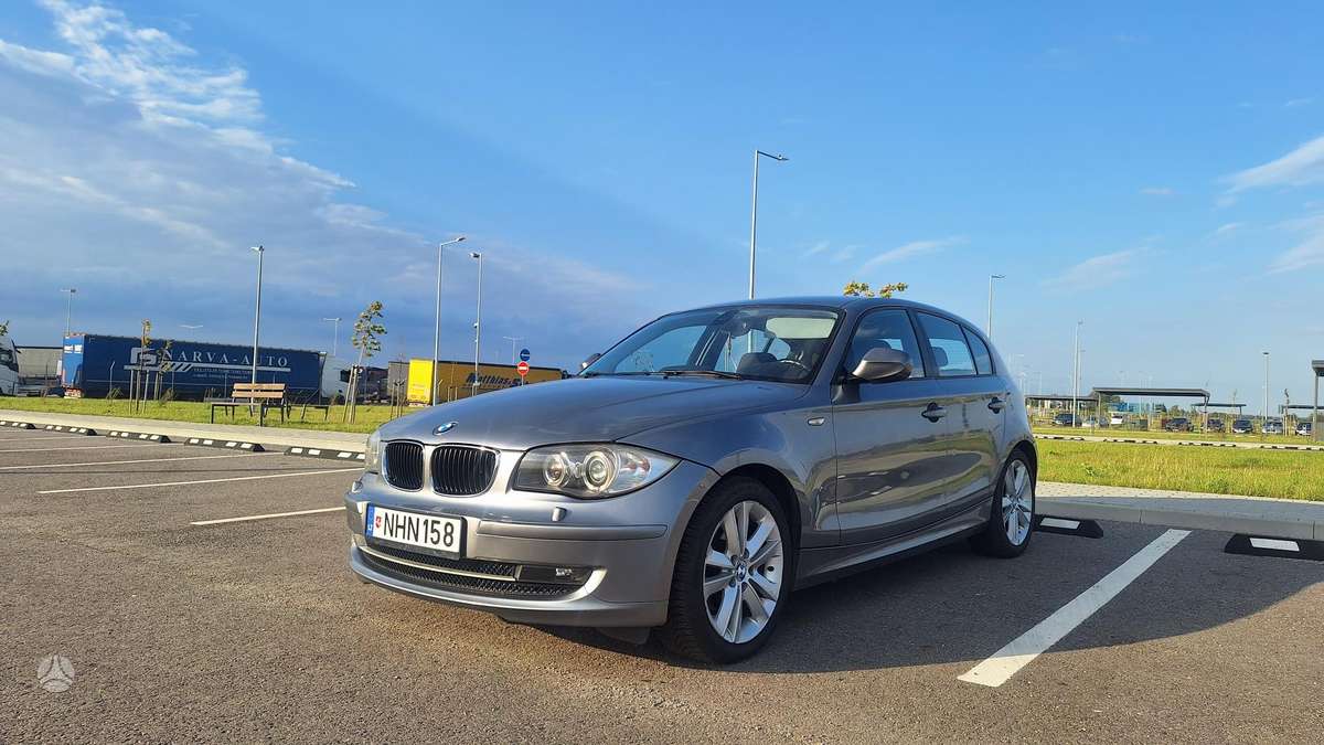BMW 118, 2.0 l., Хэтчбек