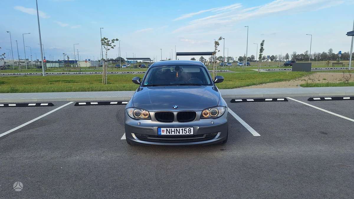 BMW 118, 2.0 l., Хэтчбек