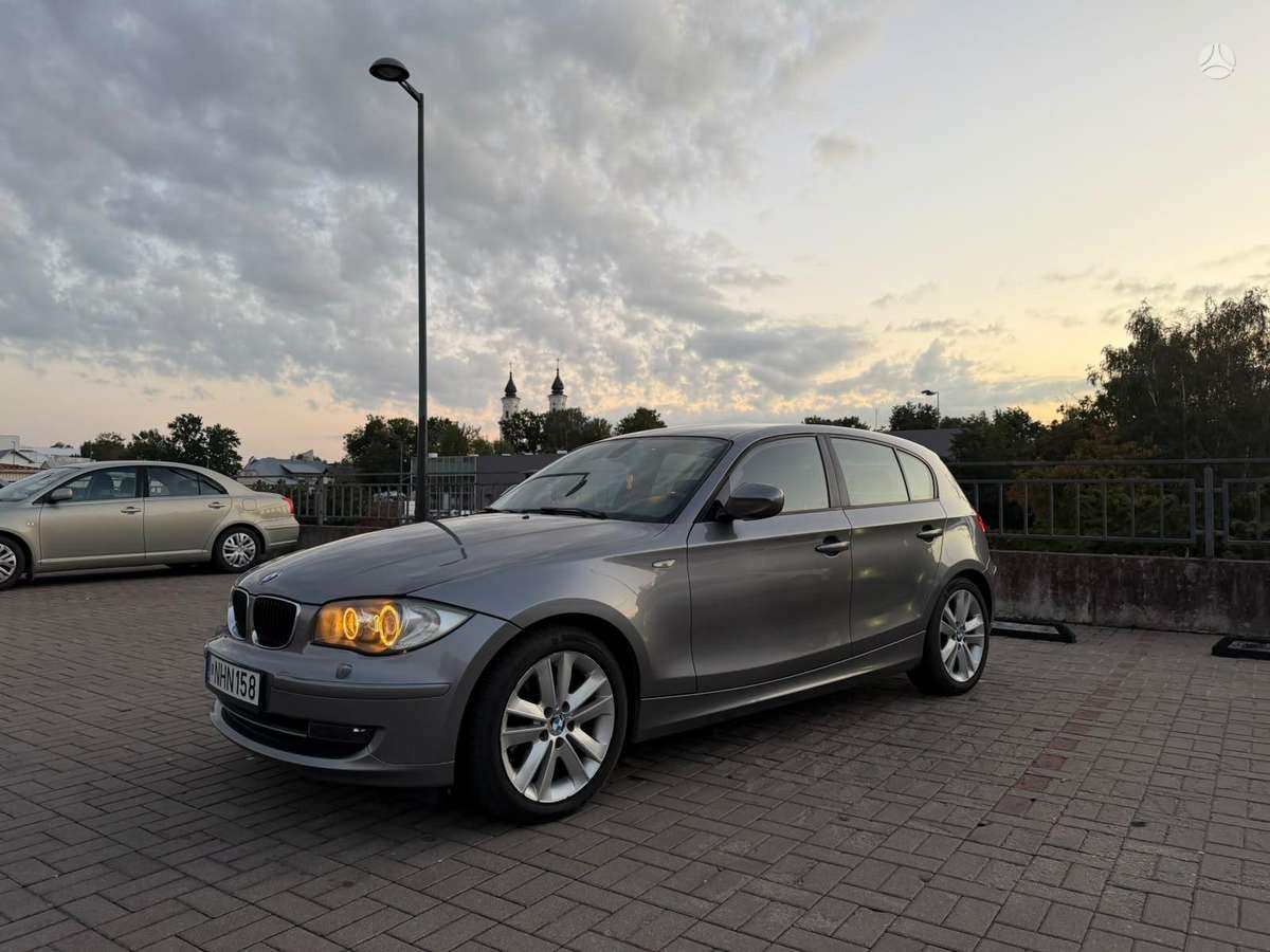 BMW 118, 2.0 l., Хэтчбек