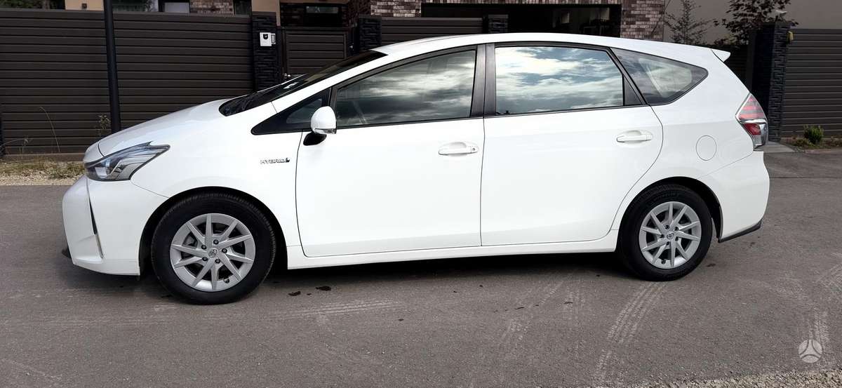 Toyota Prius+ - 6