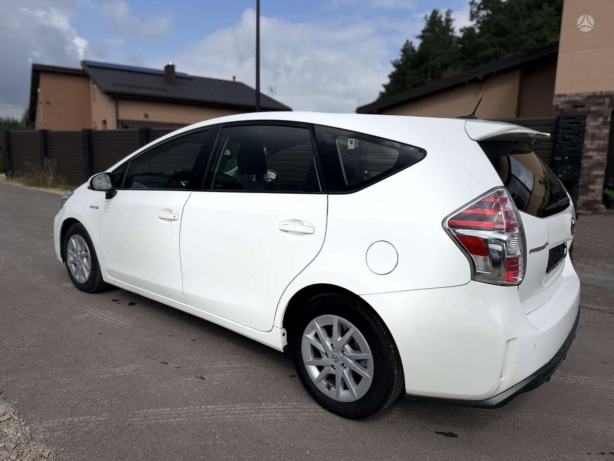 Toyota Prius+ - 7