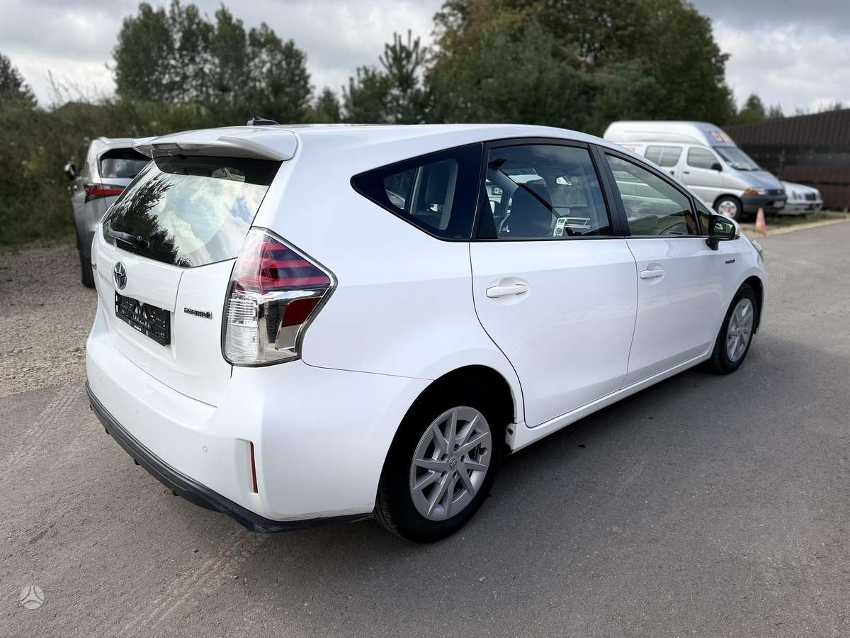 Toyota Prius+ - 8