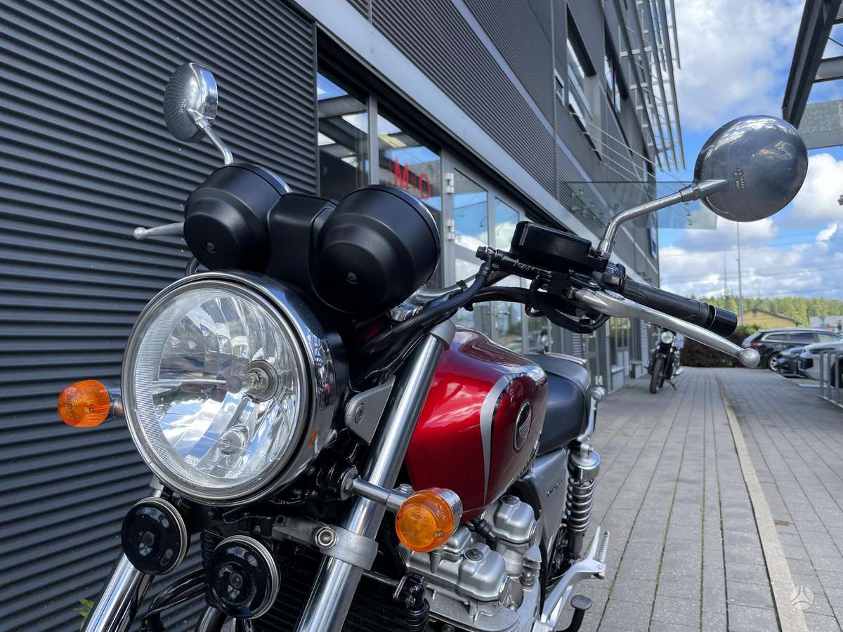 Honda CB 1100cc, street / classic