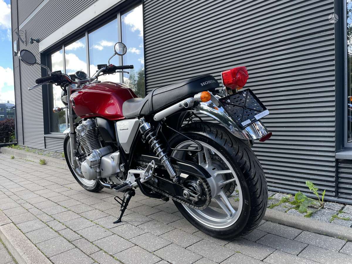 Honda CB 1100cc, street / classic