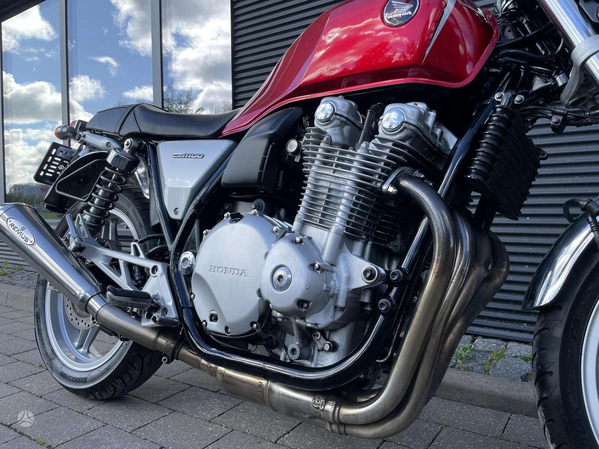 Honda CB 1100cc, street / classic