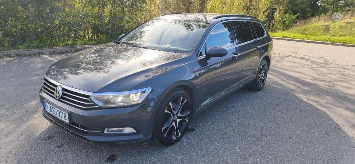 Volkswagen Passat - 4