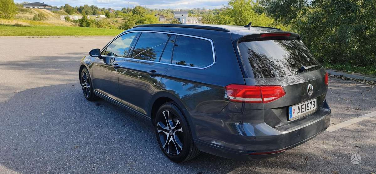 Volkswagen Passat - 5
