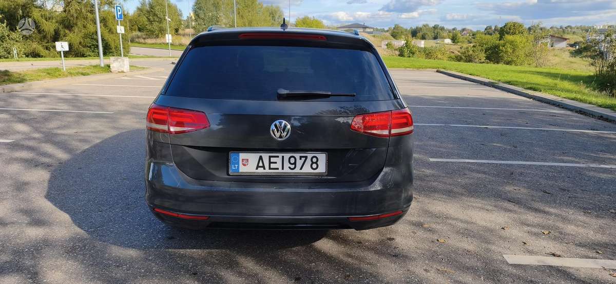 Volkswagen Passat - 8