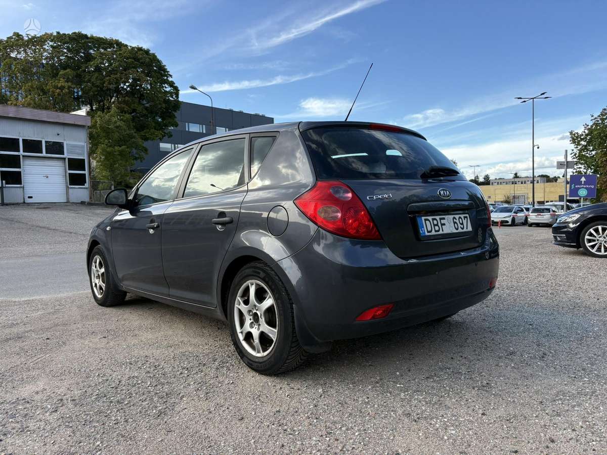 Kia Ceed, 1.6 l., Хэтчбек