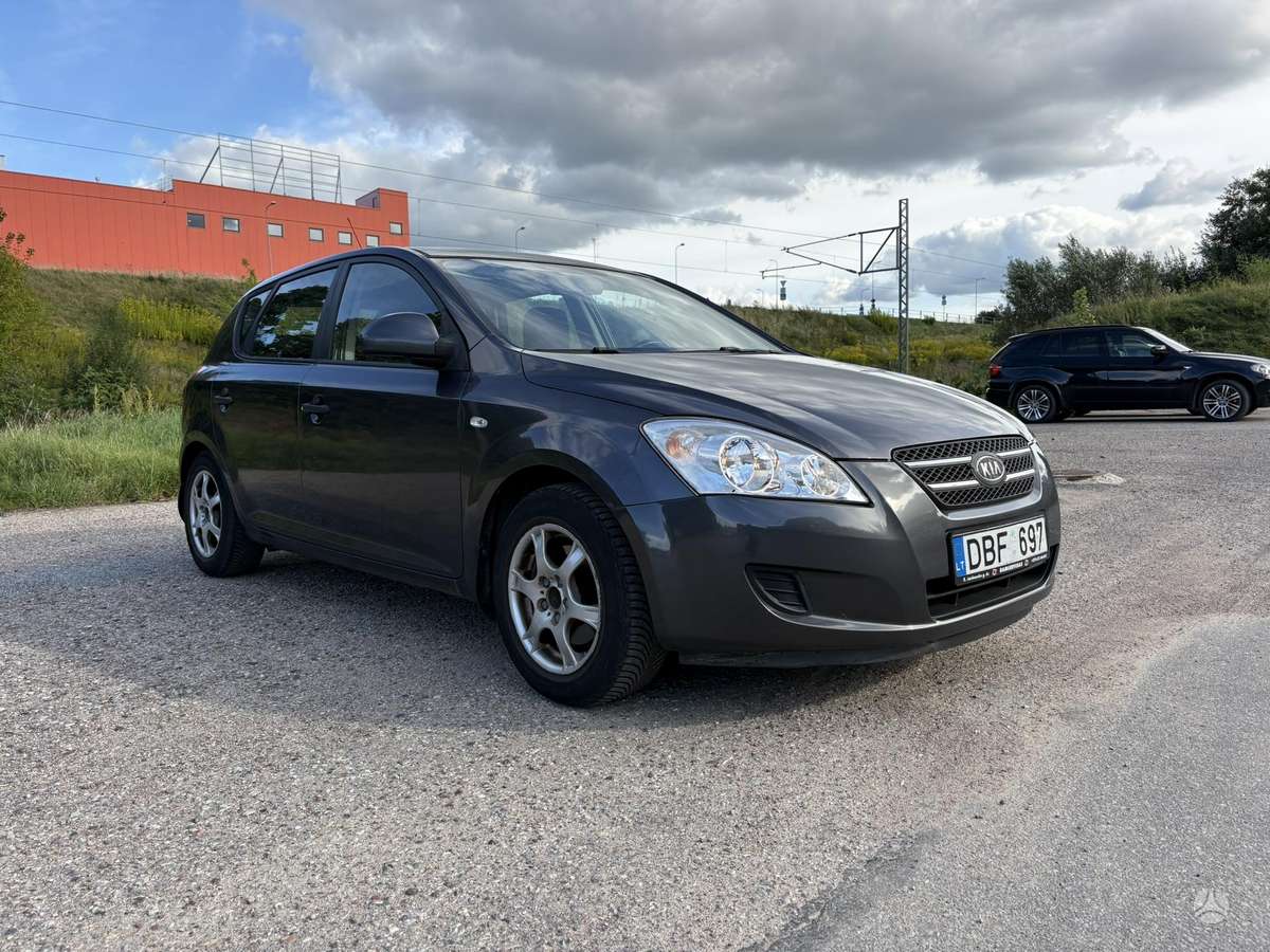 Kia Ceed, 1.6 l., Хэтчбек