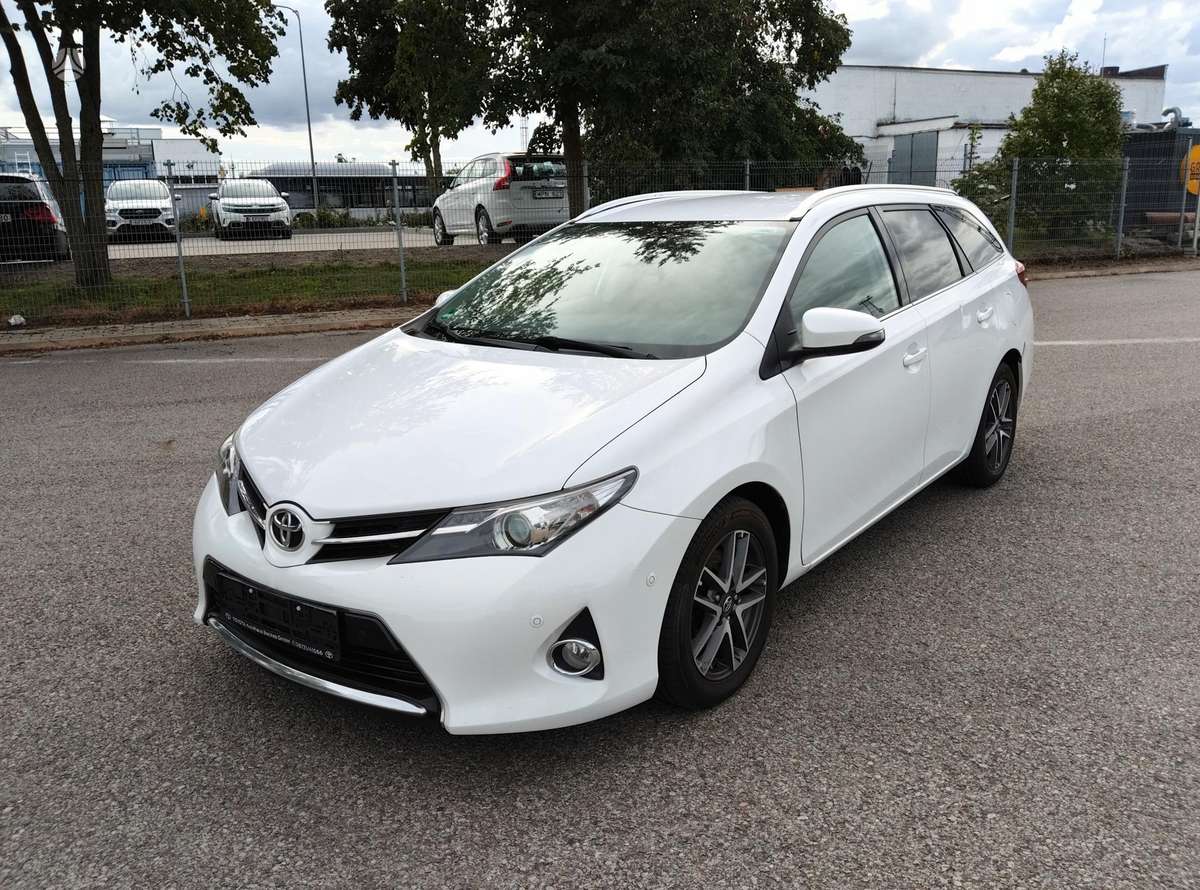 Toyota Auris, 2.0 l., wagon