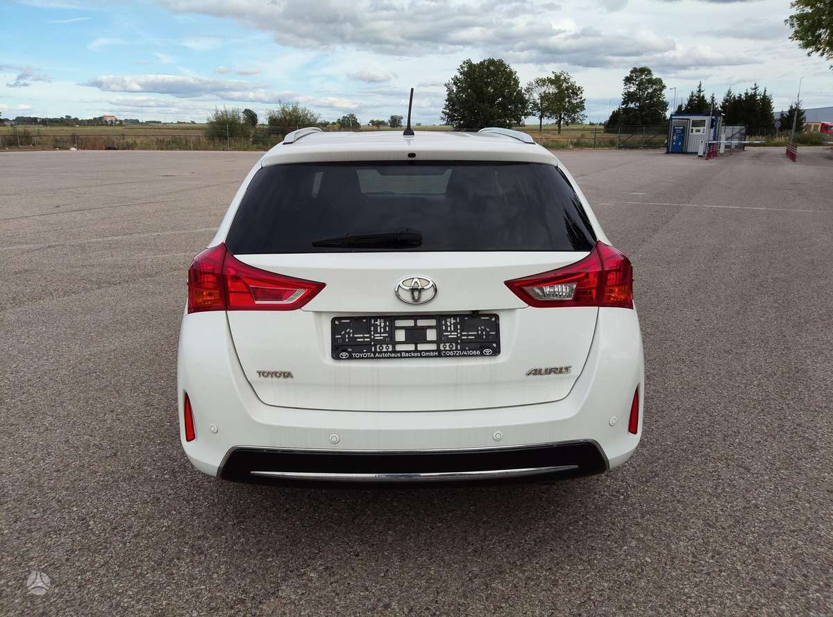 Toyota Auris - 4